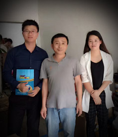 感謝潤滑油行業(yè)何總百般對比后堅決選擇與華企立方合作，我們必牢記使命，盡一切能力幫助企業(yè)網(wǎng)絡(luò)營銷落地，做良心企業(yè)。